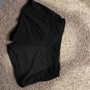 lululemon black shorts